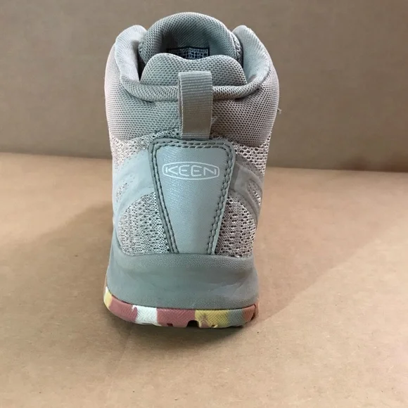 Women’s Keen Waterproof Hiking Boots size US 7/ EU 37.5 - Picture 11 of 15